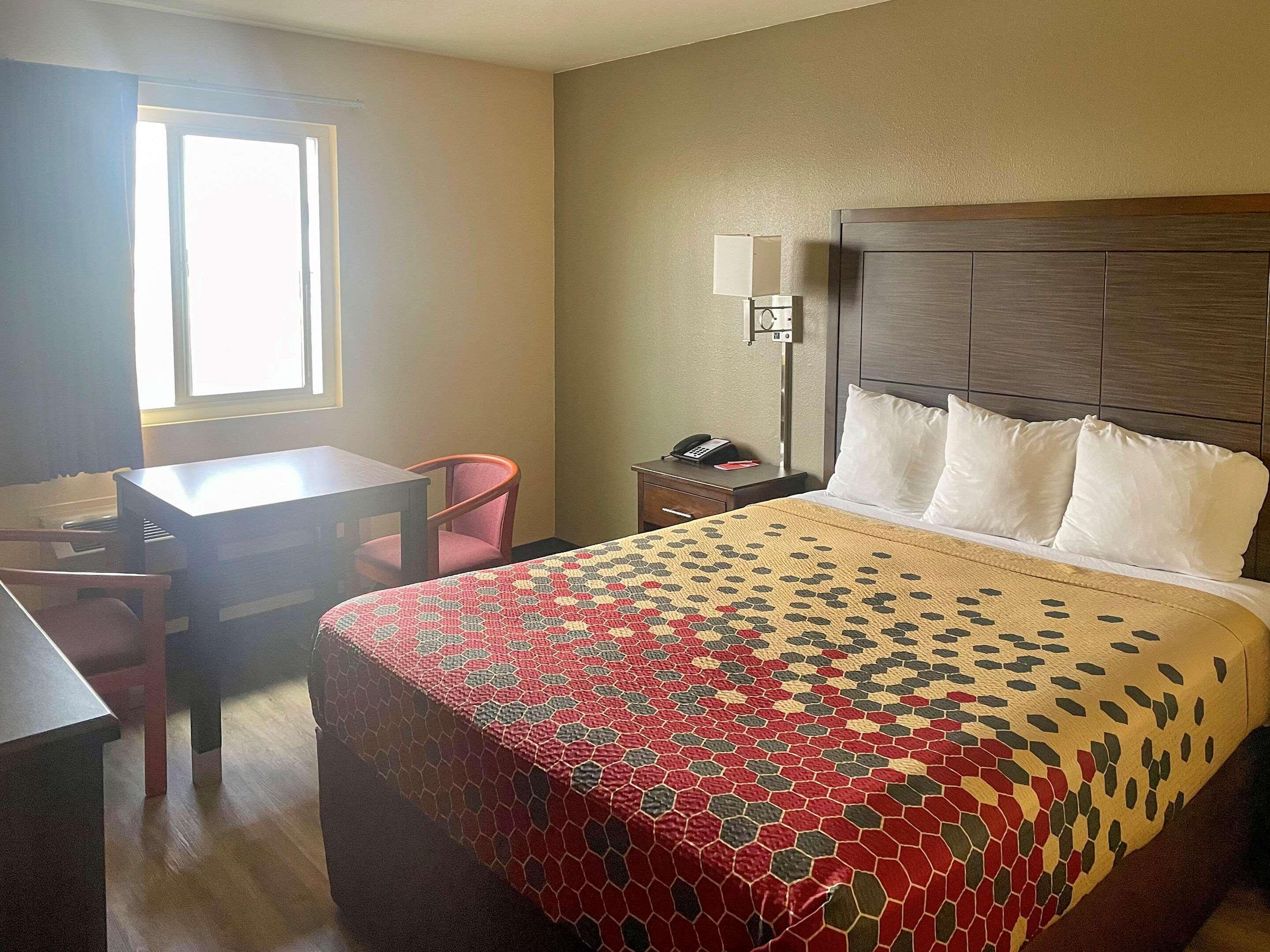 Econo Lodge Inn & Suites Corning Luaran gambar