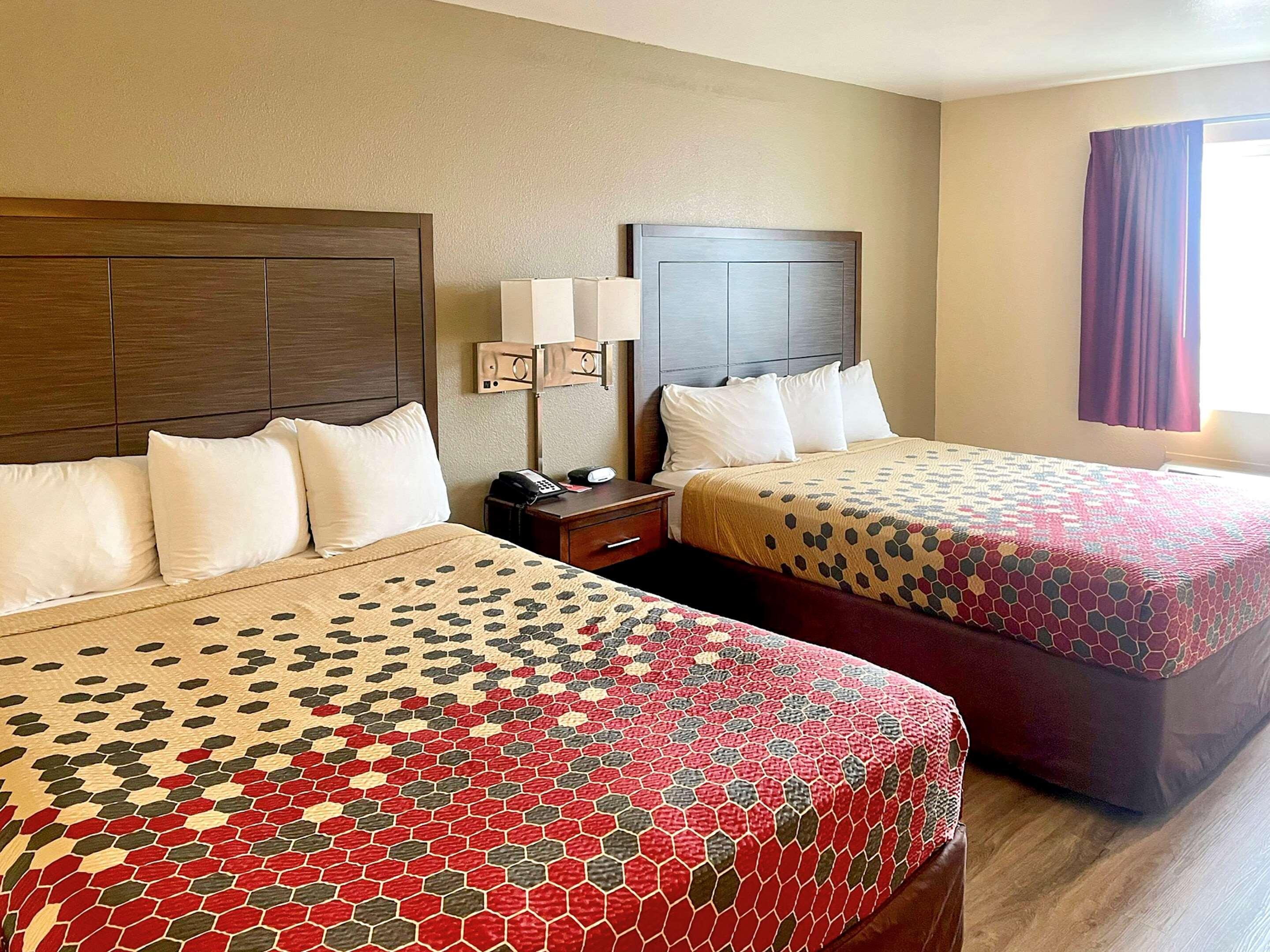 Econo Lodge Inn & Suites Corning Luaran gambar