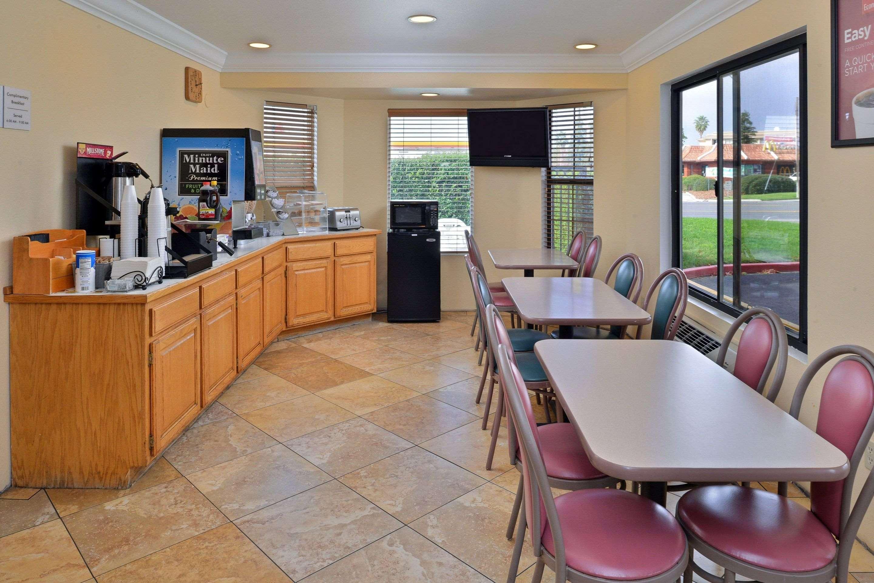 Econo Lodge Inn & Suites Corning Luaran gambar